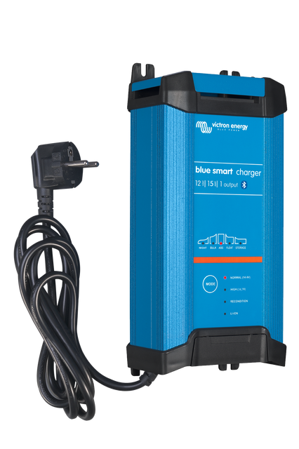 Blue Smart IP22 Ladegerät 12V 15A/20A/30A, inutec solarcenter