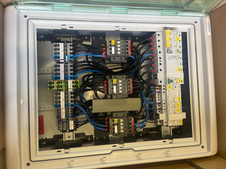 *Sonderpreis I war kurz installiert I neuwertig* enwitec Netzumschaltbox (10016114) für Fronius Energy Package I allpolig I 3 ph, inutec solarcenter