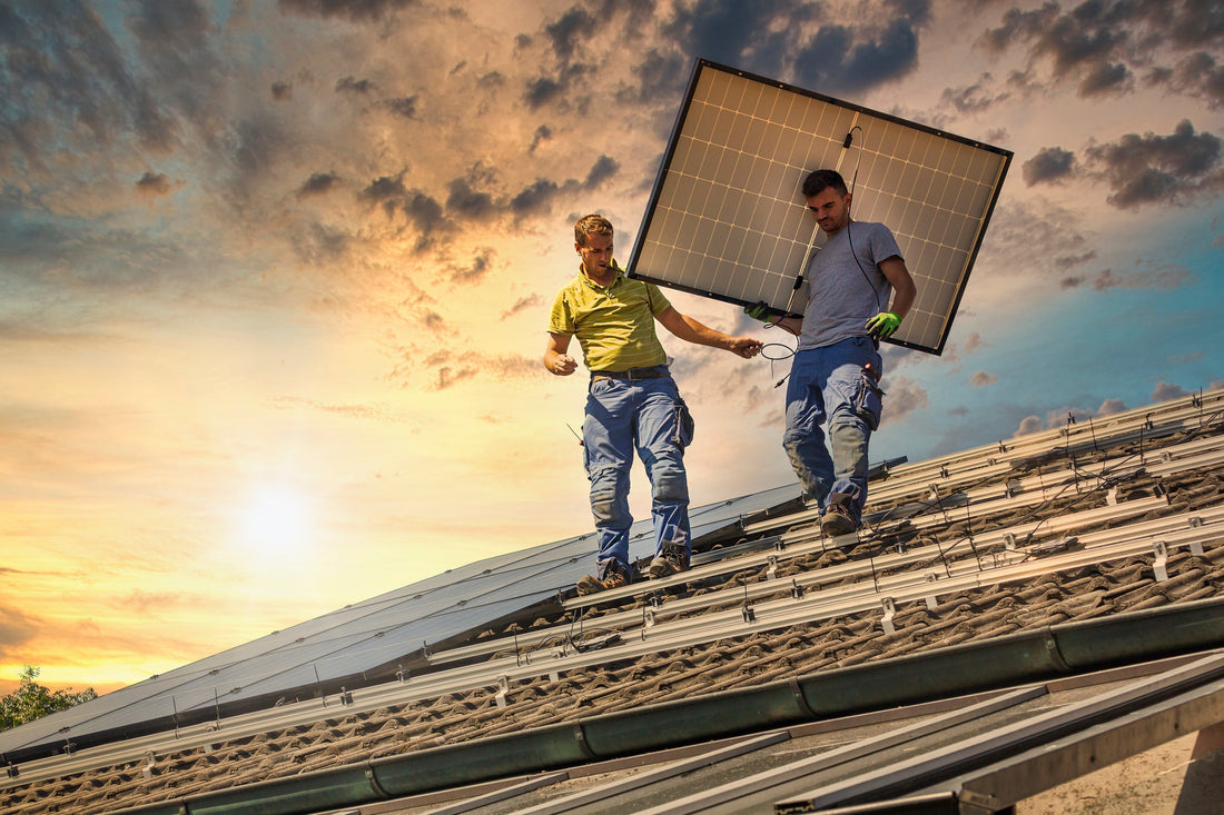 Dachmontage der PV-Anlage: Montagesystem sicher auf dem Schrägdach installieren